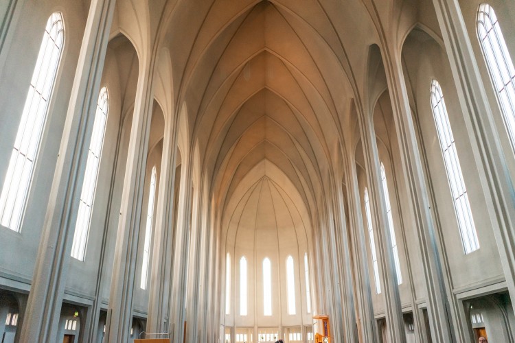 modern-lutheran-church-reykjavik