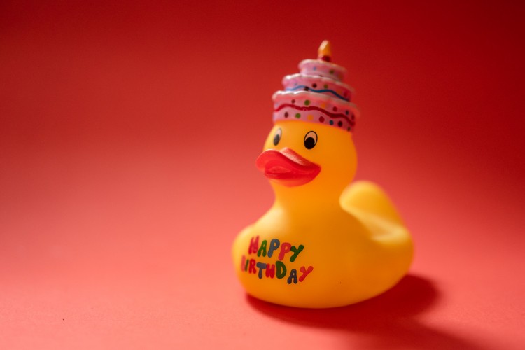 happy-birthday-yellow-rubber-duck