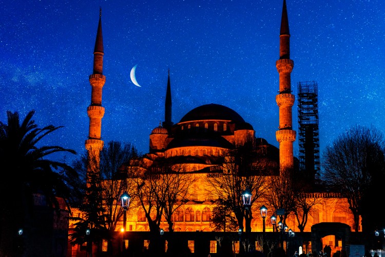 beautiful-mosque-in-the-starry-night