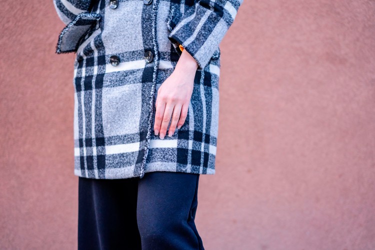 woman-in-stylish-checkered-coat