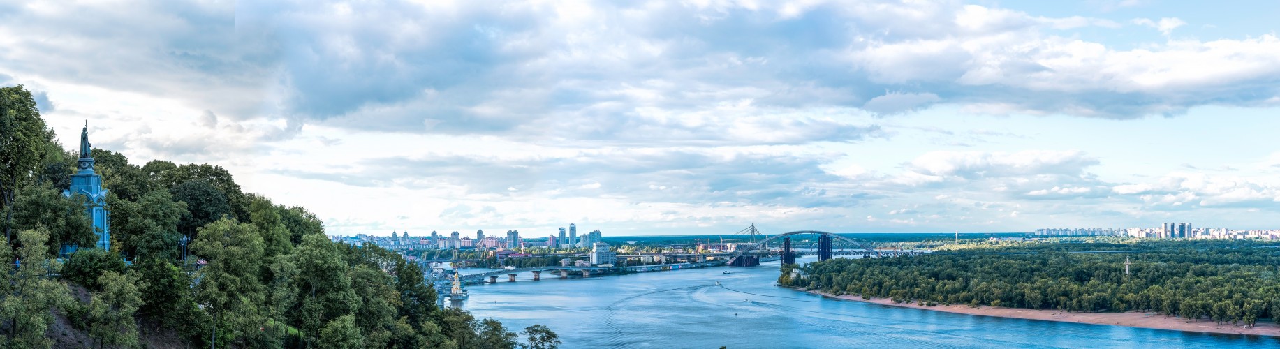 panoramic-shot-of-the-river-in-kyiv