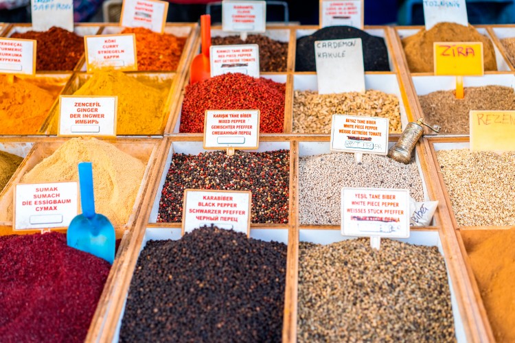 spices-at-the-turkish-market