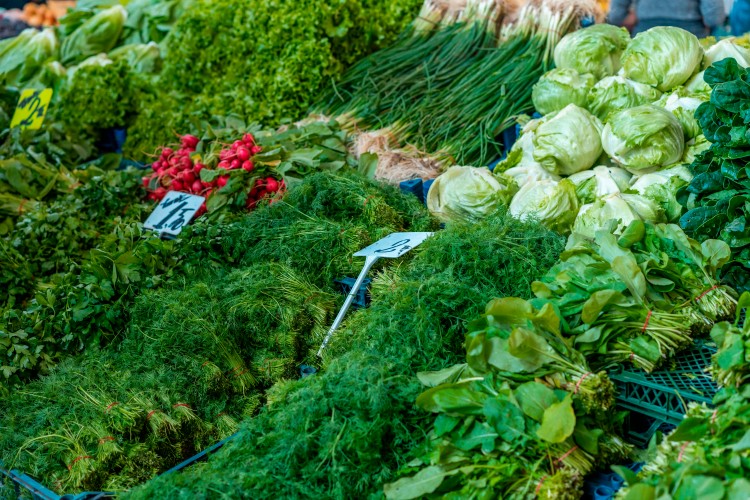 fresh-greenery-at-the-turkish-market