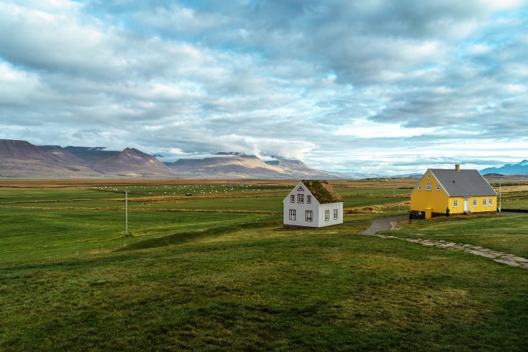 traditional-houses-in-iceland