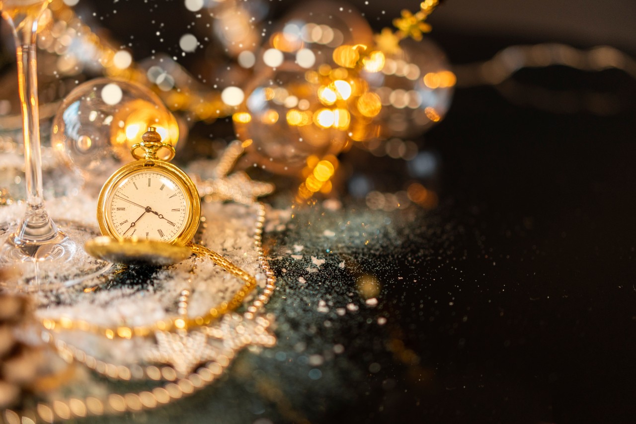 Christmas wallpaper with a pocket watch