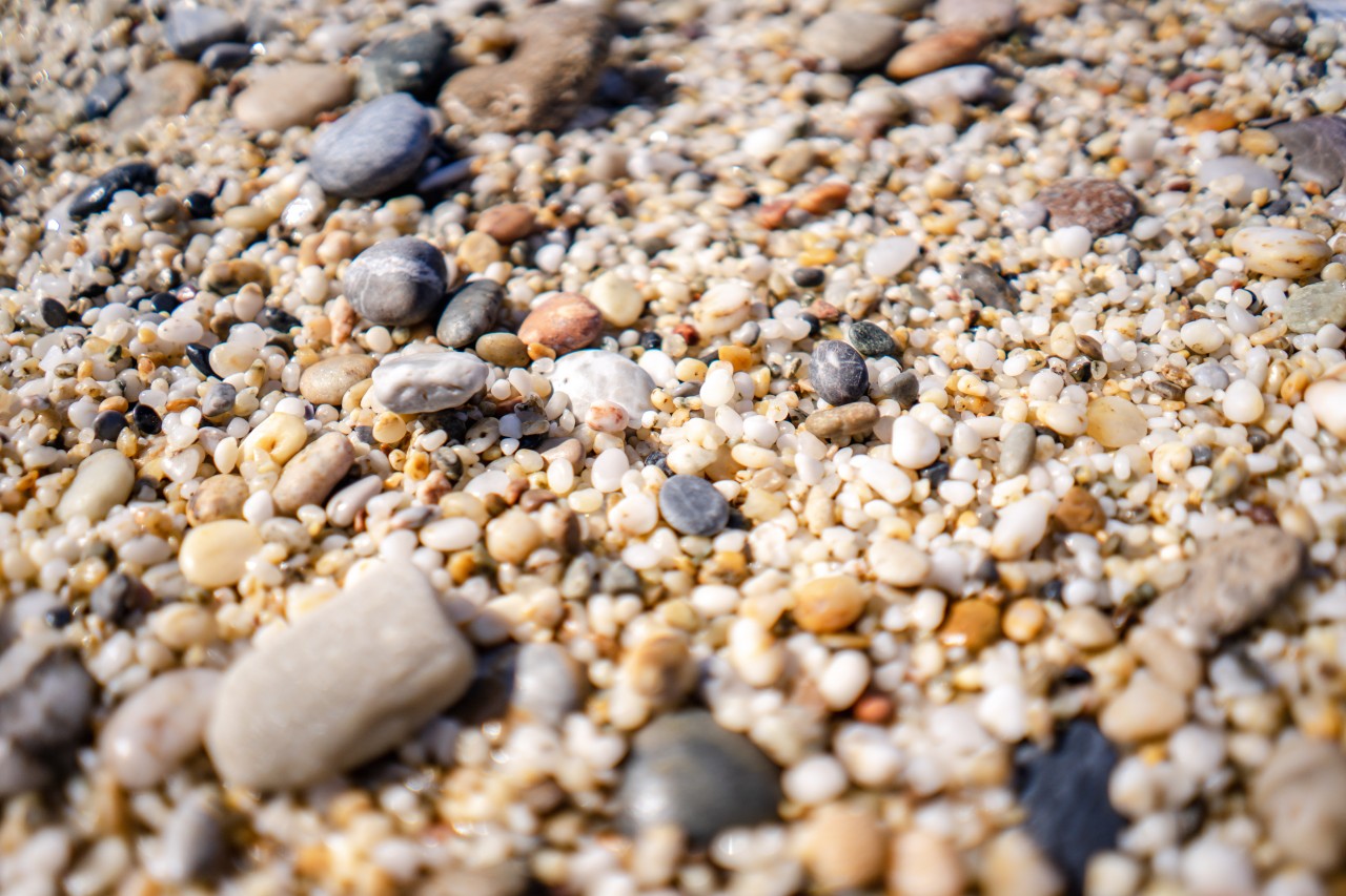 Selective focus of beach pebbles
