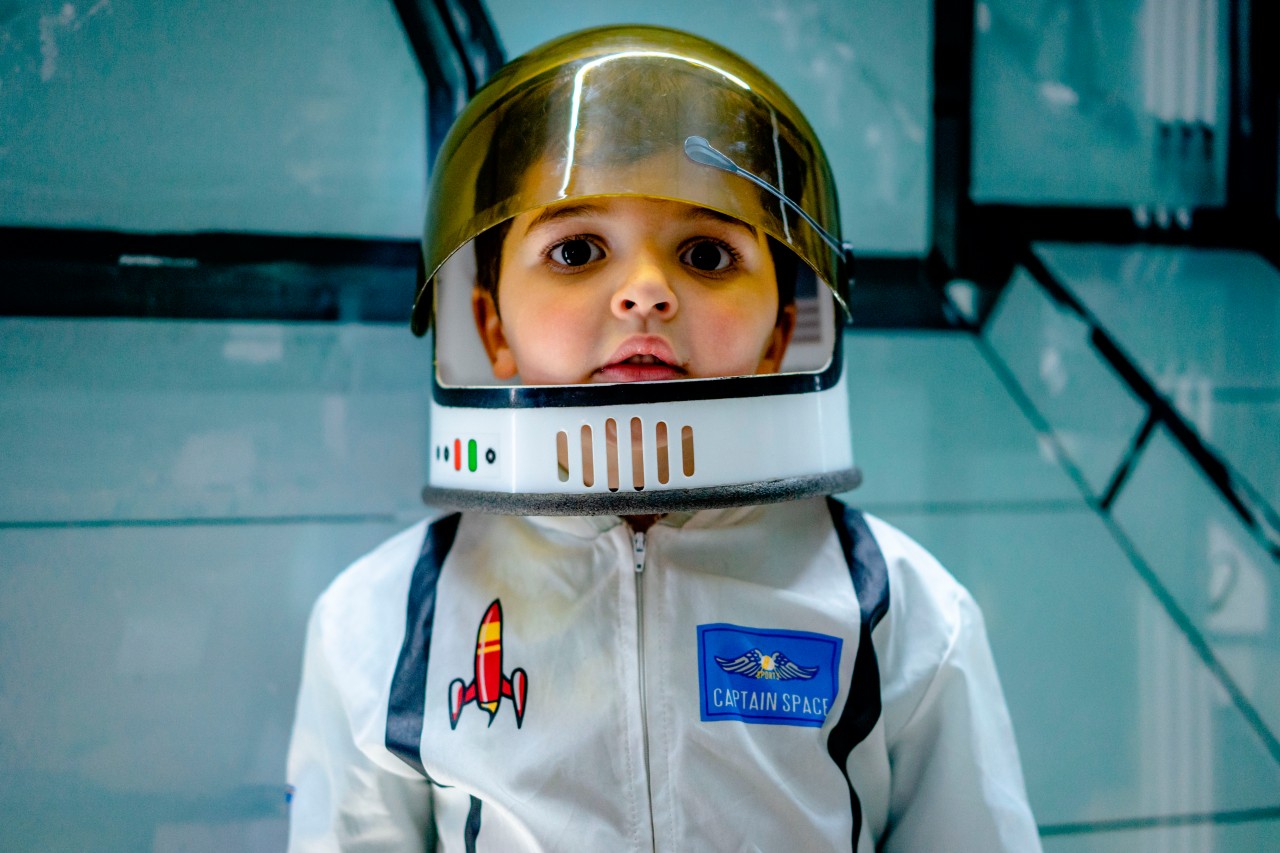 Kid in the cosmonaut costume